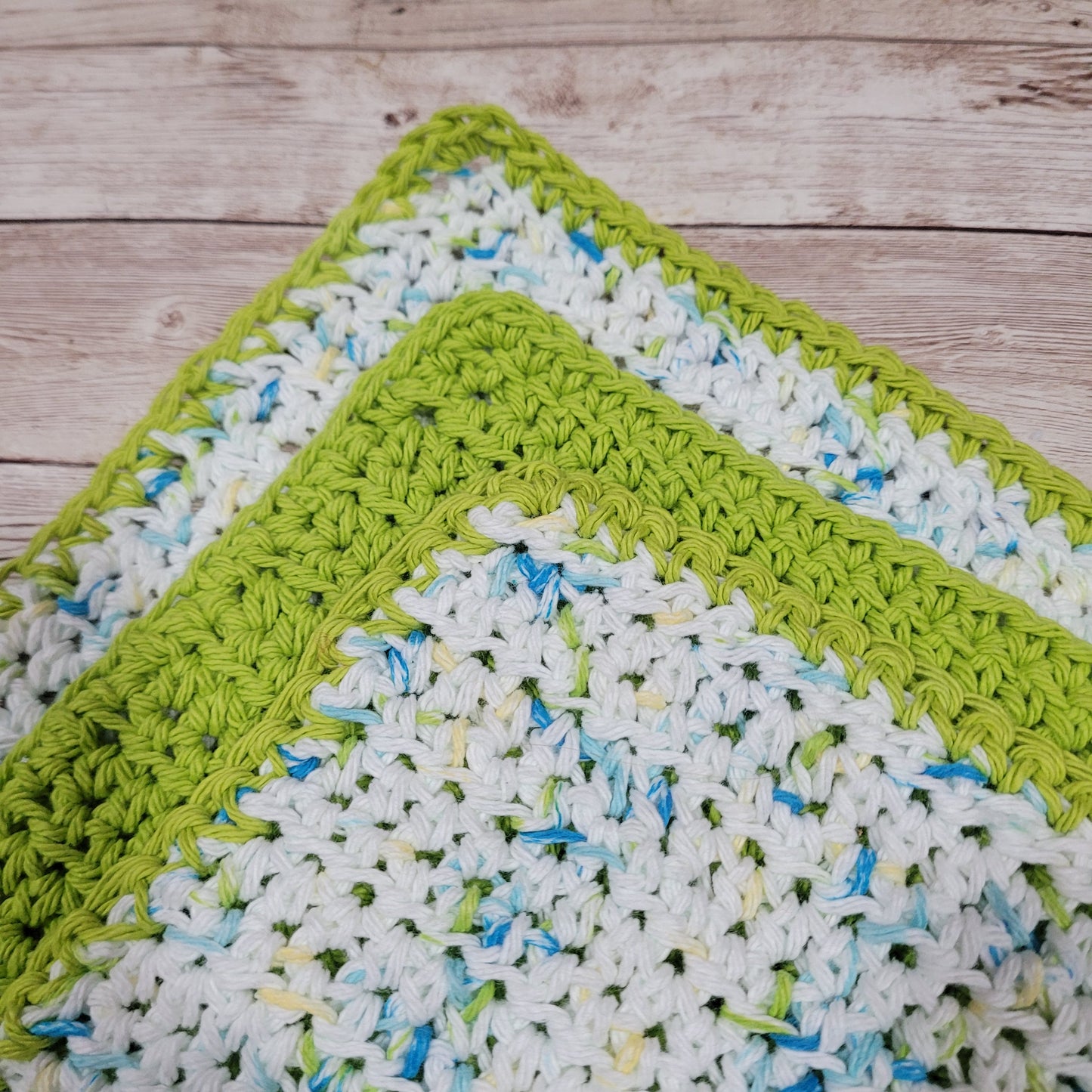 Set of 3 Cotton Washcloths - Lime Accent