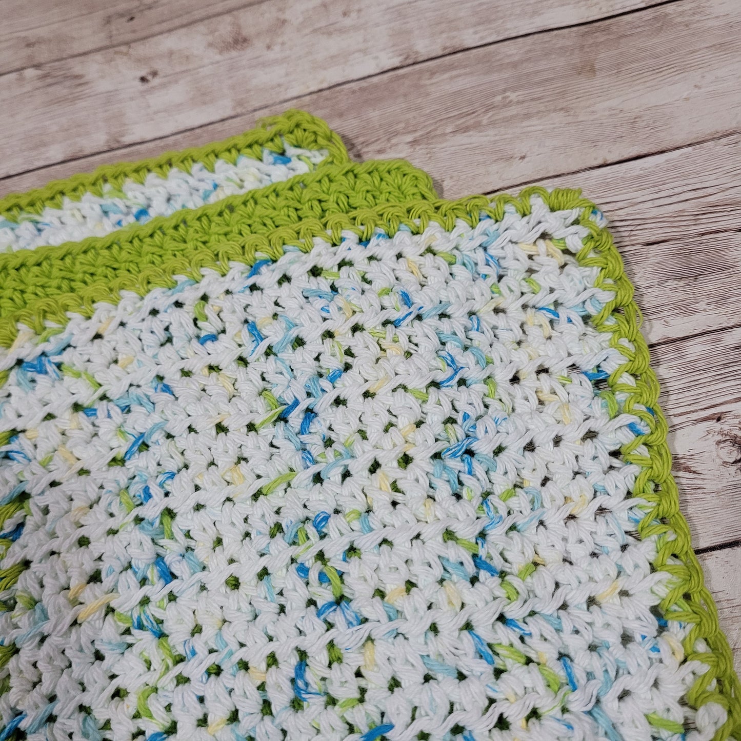 Set of 3 Cotton Washcloths - Lime Accent